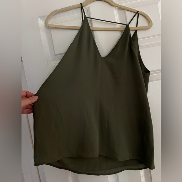 Loft Army Green size small tank - Picture 2 of 5